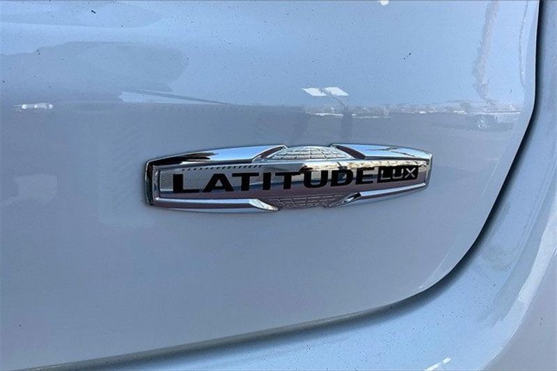 2023 Jeep Compass Latitude LuxImage 31