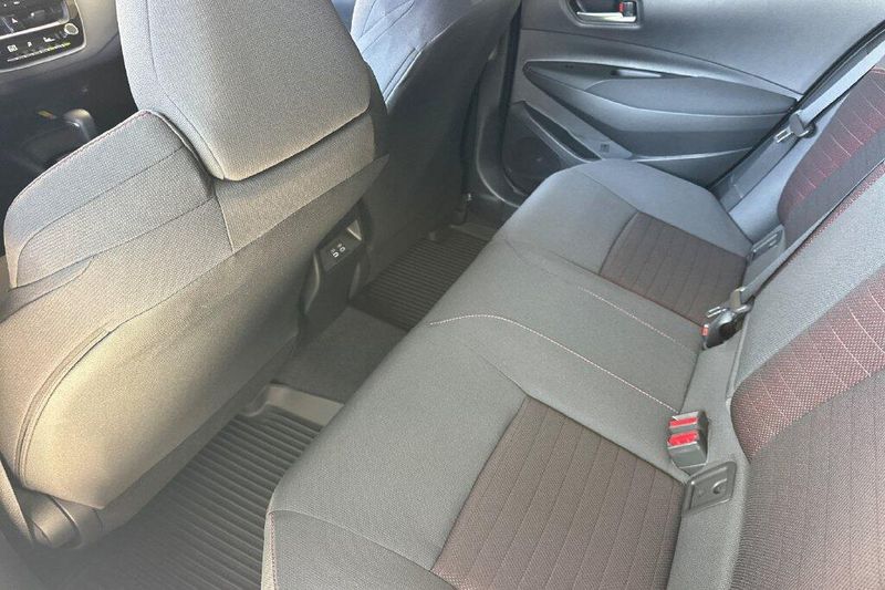 New 2027 Toyota Corolla Hybrid SEImage 12