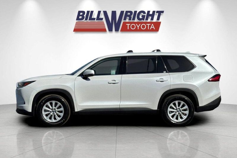 Used 2024 Toyota Grand Highlander XLEImage 6