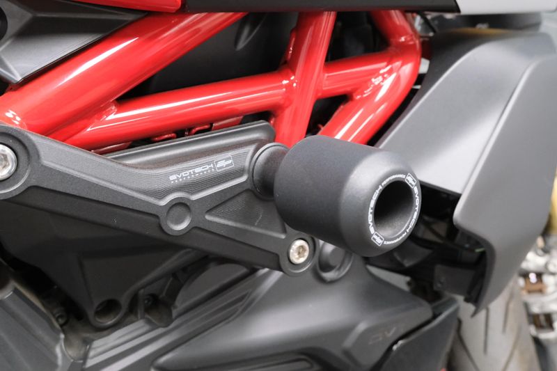 USED 2021 DUCATI DIAVEL1260 Image 16