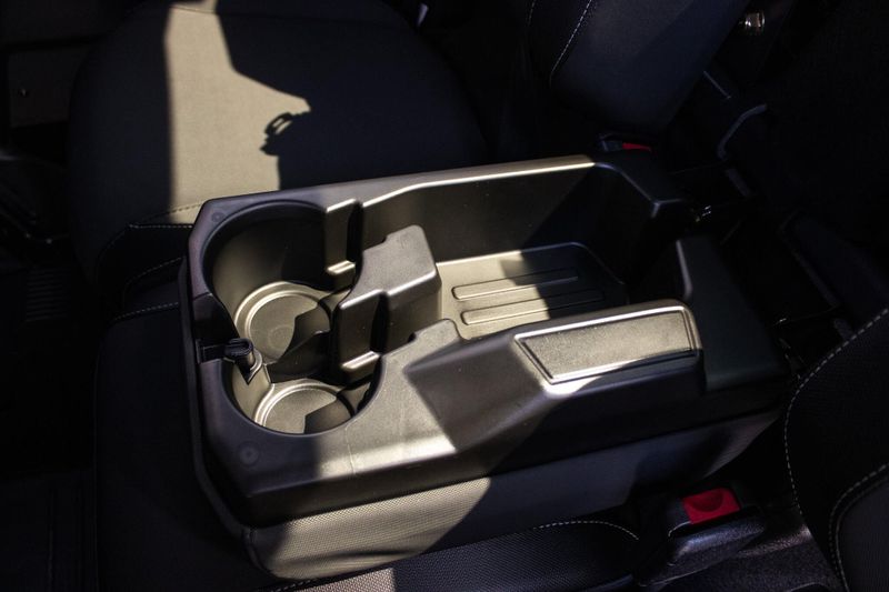 NEW 2026 CAN-AM DEFENDER MAX LIMITED CAB HD11 Image 24