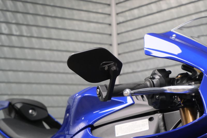 NEW 2026 YAMAHA YZFR1 Image 19