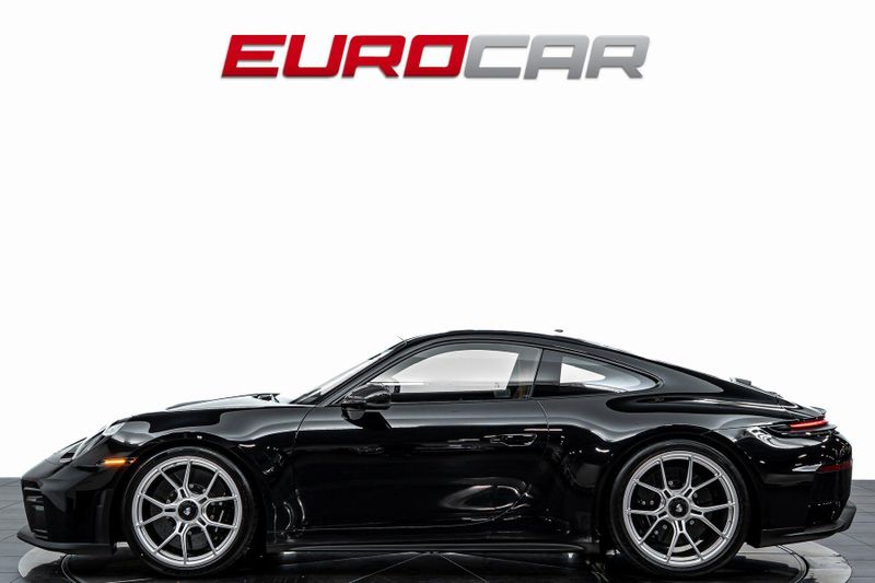 2026 Porsche 911 GT3 Touring *6-SPEED MANUAL * EXCLUSIVE INTERIOR*Image 2