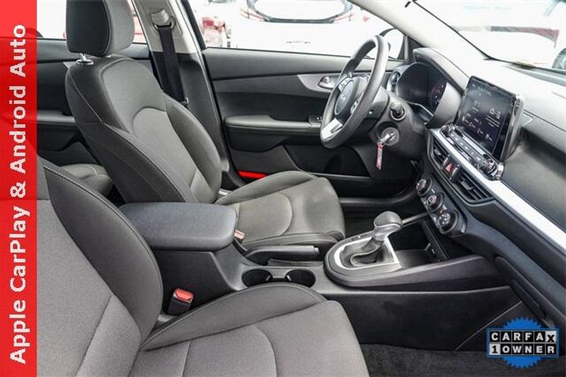 Used 2024 Kia Forte LXSImage 17