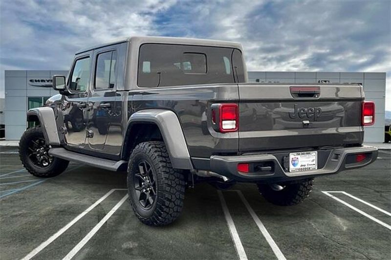 2025 Jeep Gladiator Big Bear 4x4Image 2