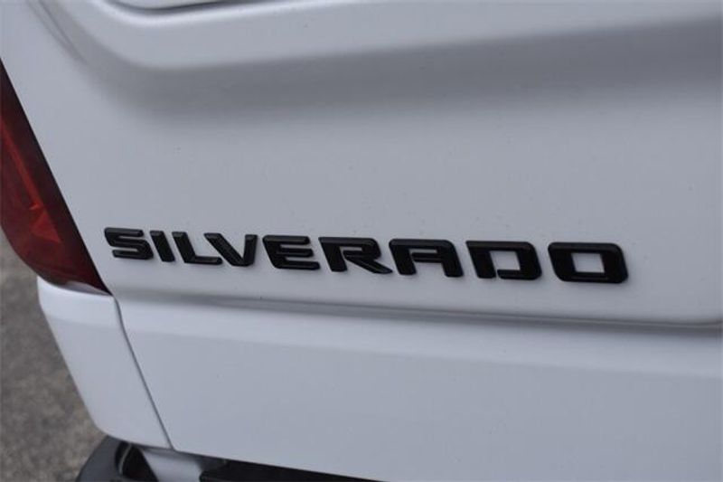 2025 Chevrolet Silverado 1500 RSTImage 19