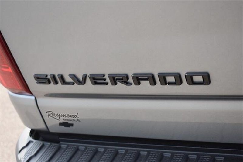 2025 Chevrolet Silverado 2500HD CustomImage 20