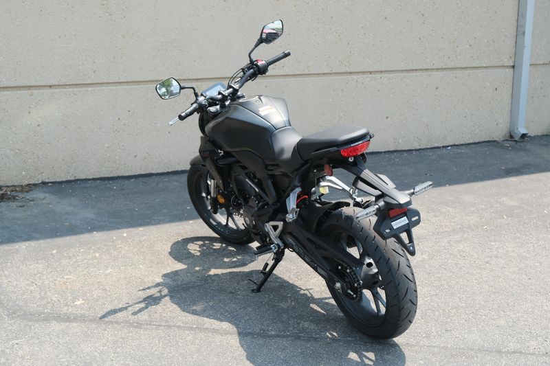 2025 Honda CB300R ABS MATTE BLACK METALLIC Image 8