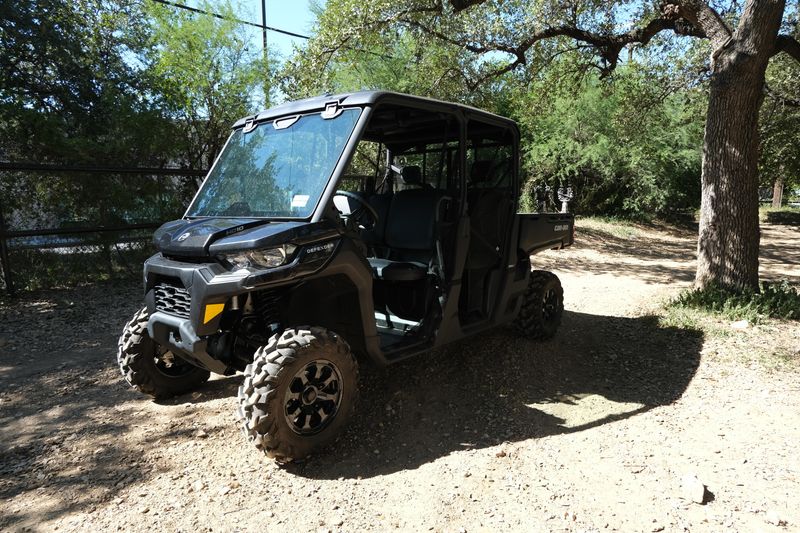 2025 Can-Am DEFENDER MAX LONE STAR HD10 STEALTH  BLACKImage 1