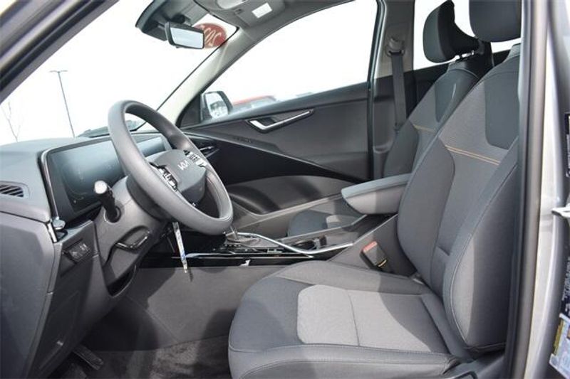 2025 Kia Niro LXImage 20