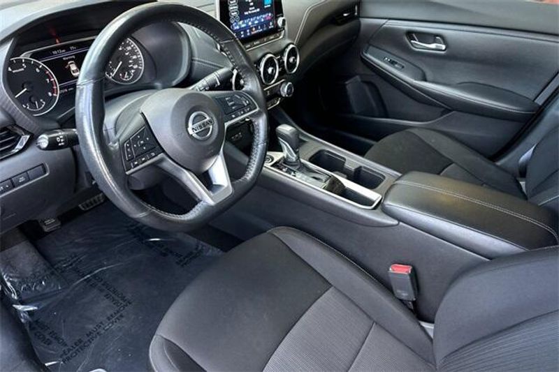 Used 2022 Nissan Sentra SVImage 8