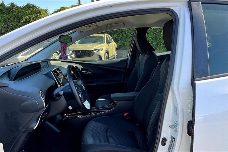 Used 2018 Toyota Prius FourImage 14