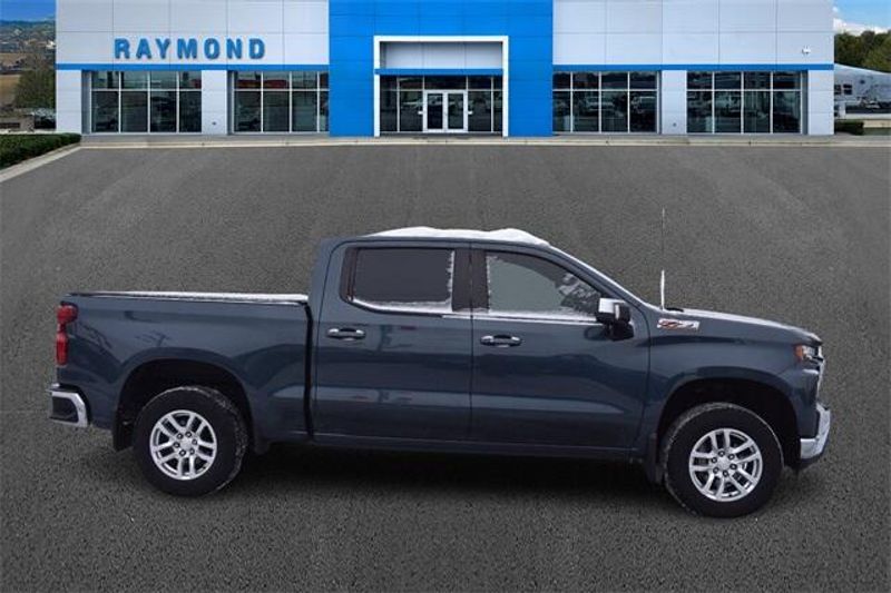 Used 2020 Chevrolet Silverado 1500 LTImage 2