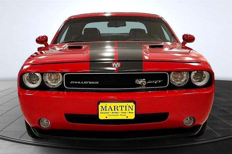 2009 Dodge Challenger SRT8 photo 3