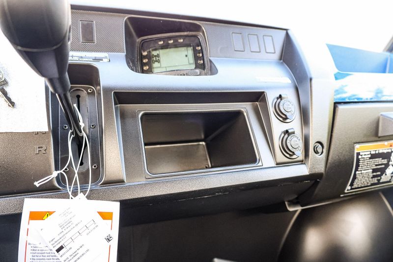 NEW 2026 KAWASAKI MULE  PROFXT 1000 LE Image 3