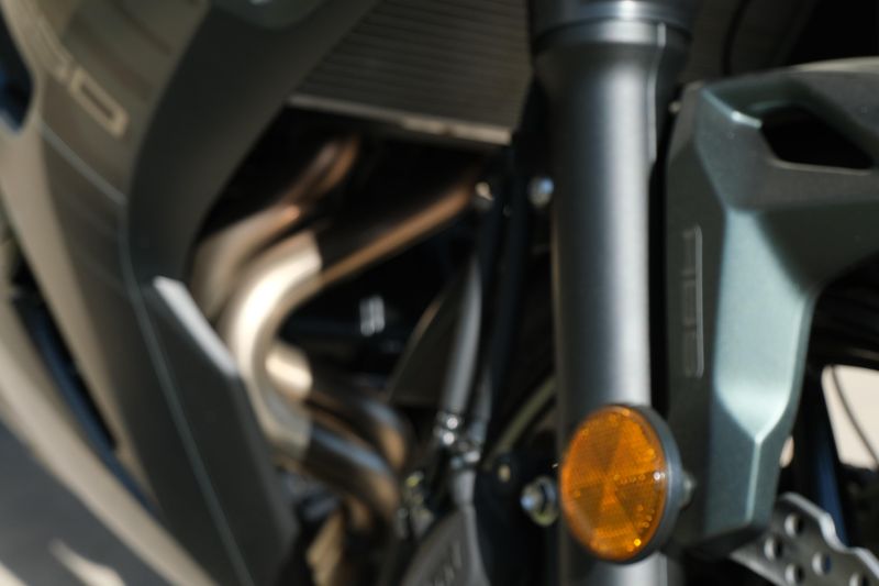 2025 Kawasaki NINJA 650 ABS METALLIC MATTE OLD SCHOOL GREEN AND METALLIC SPARK BLACK Image 11