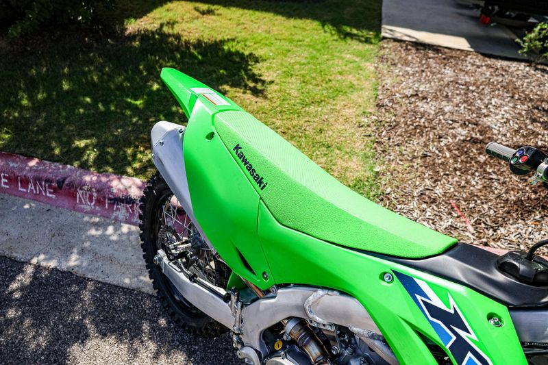 New 2026 Kawasaki KX450  LIME GREEN Image 12