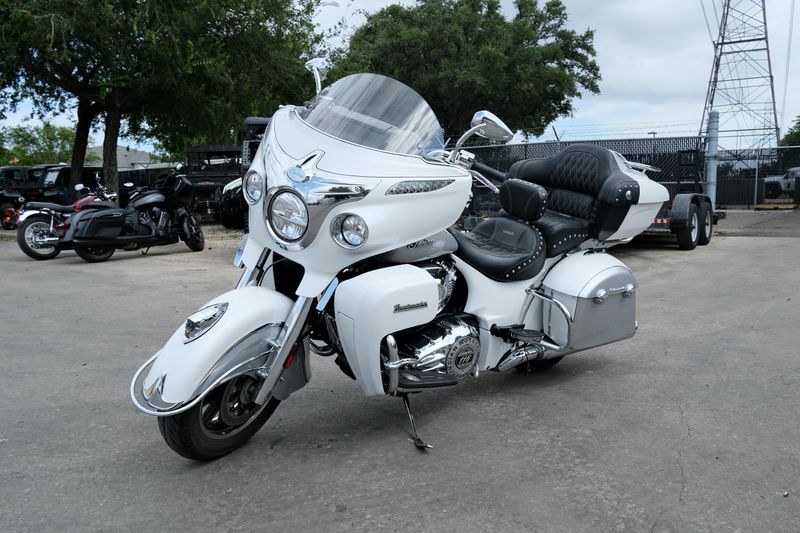 USED 2019 INDIAN MOTORCYCLE ROADMASTER Image 7