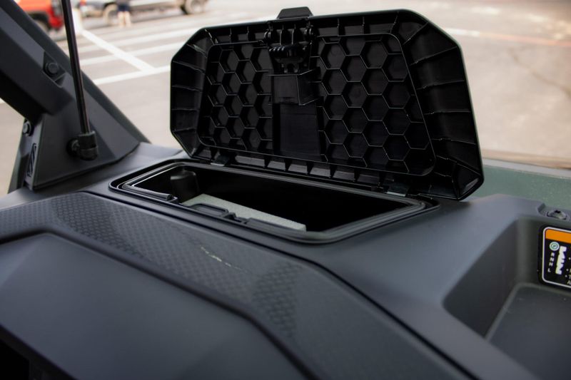 NEW 2026 CAN-AM DEFENDER MAX LONE STAR CAB HD11 Image 40