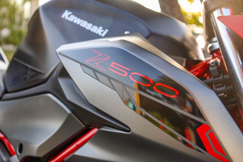 USED 2025 KAWASAKI Z500 SE ABS Image 14