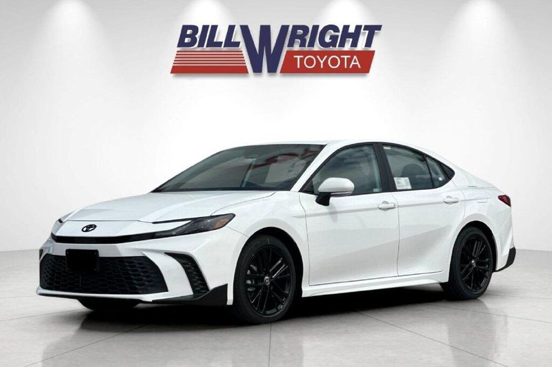 New 2026 Toyota Camry SEImage 7