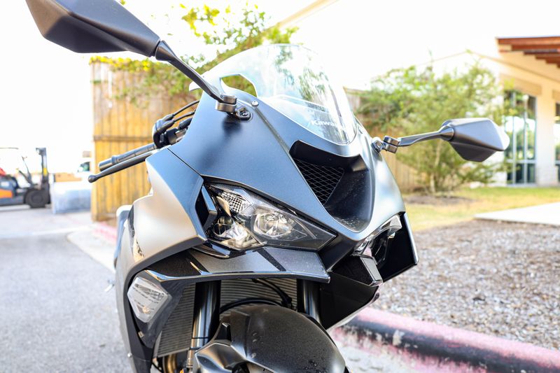 New 2027 KAWASAKI NINJA ZX 6R ABS | Family Powersports