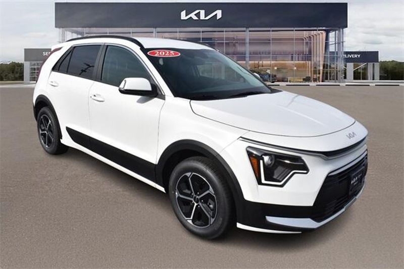 2025 Kia Niro EXImage 10