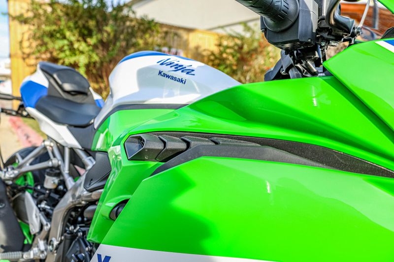 2024 Kawasaki NINJA ZX4RR 40TH ANNIVERSARY EDITION ABS  LIME GREENPEARL CRYSTAL WHITEBLUEImage 18