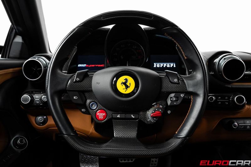 2020 Ferrari 812 Superfast *CARBON FIBER STEERING WHEEL * DAYTONA  SEATS*Image 30