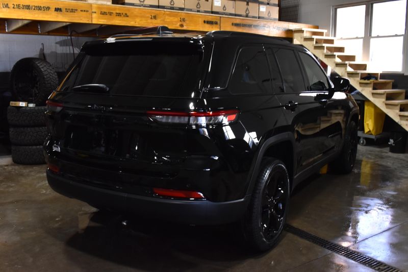 New 2025 Jeep Grand Cherokee Limited 4x4