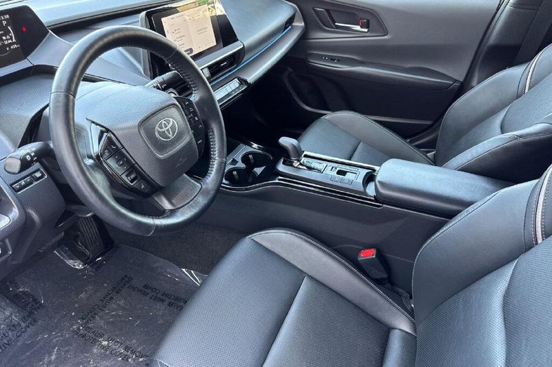 Used 2023 Toyota Prius XLEImage 9