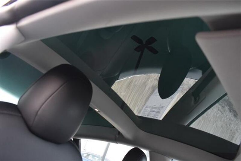 Used 2021 Tesla Model 3 PerformanceImage 14