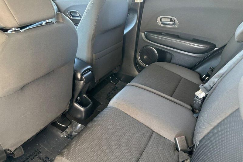 Used 2022 Honda HR-V EXImage 11
