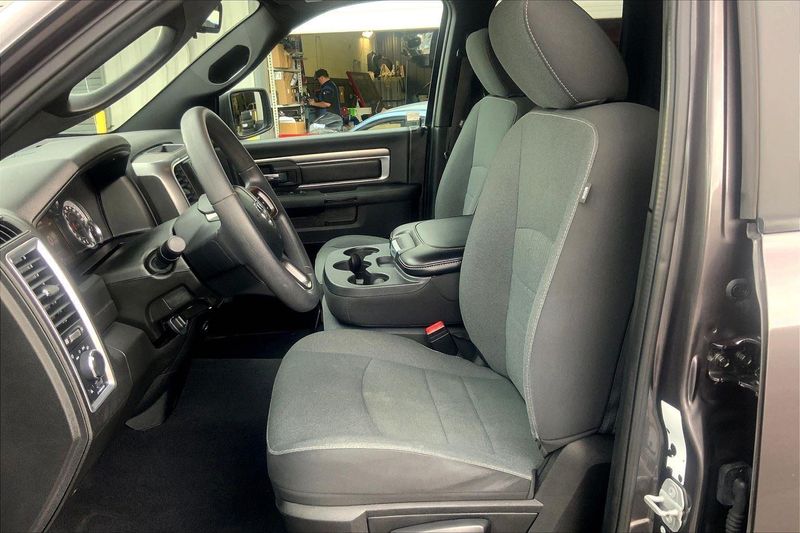 2021 Ram 1500 Classic Warlock photo 25