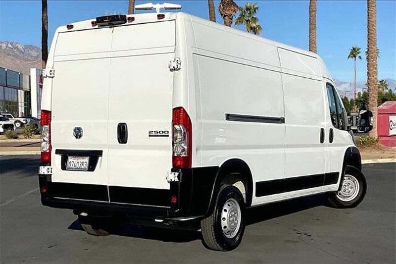 2023 RAM ProMaster 2500 High RoofImage 13