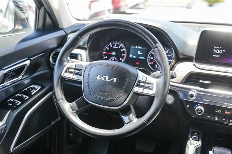 Used 2022 Kia Telluride EXImage 16