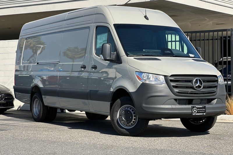 New 2026 Mercedes-Benz Sprinter 4500 Extended Cargo Van 170 in. WBImage 2