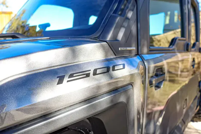 2025 Polaris RANGER CREW XD 1500 NORTHSTAR EDITION ULTIMATE TITANIUM METALLIC GLOSS Image 16