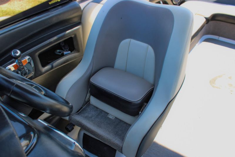 Used 2011 MALIBU WAKESETTER 247 Image 50