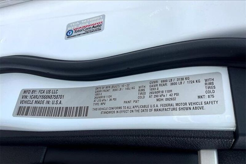 2022 Jeep Cherokee Limited 4xe photo 31