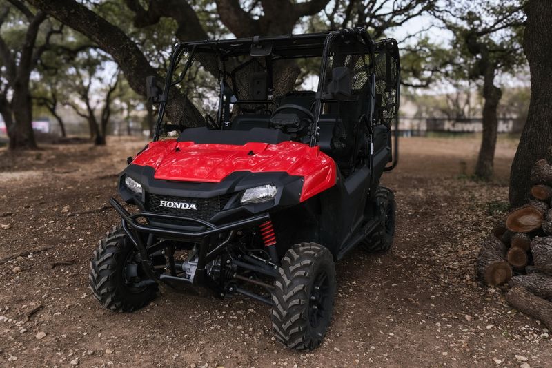 2024 Honda PIONEER 7004 DELUXE REDImage 21