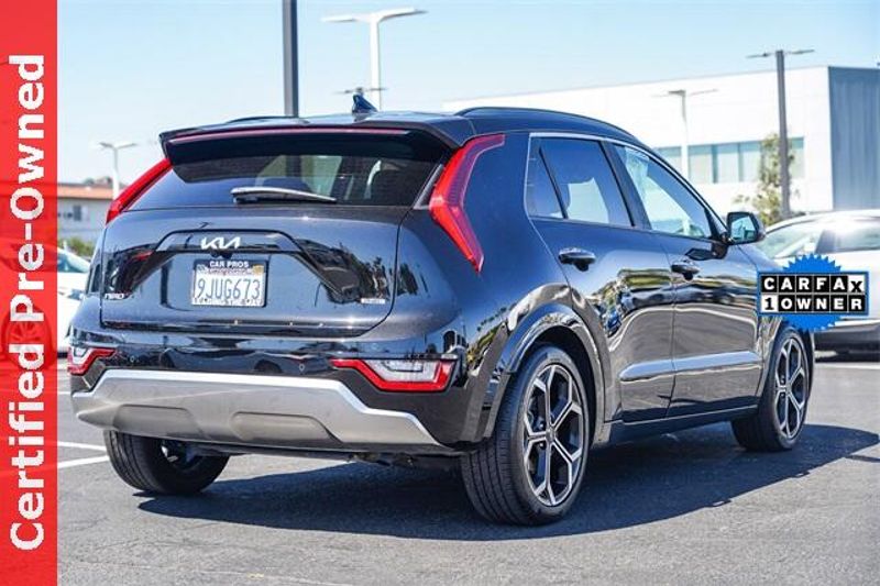 Used 2024 Kia Niro Plug-In Hybrid SXImage 10