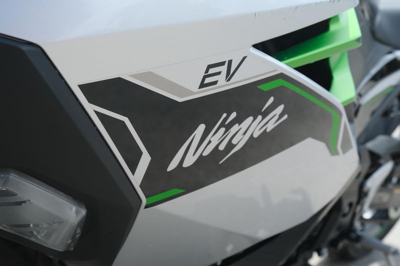 USED 2024 KAWASAKI NINJA E1 ABS Image 9