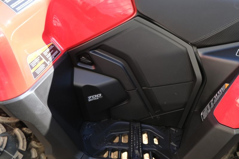 NEW 2026 CAN-AM OUTLANDER DPS 700 Image 13