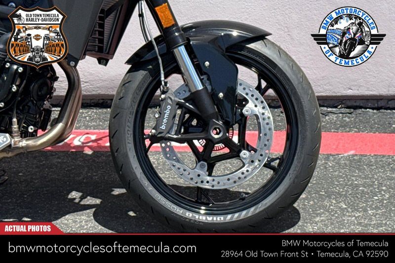 2025 BMW F 900 RImage 4