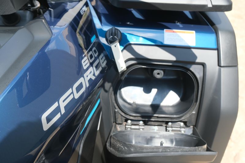 2025 CFMOTO CFORCE 600 TOURING TWILIGHT BLUE Image 25