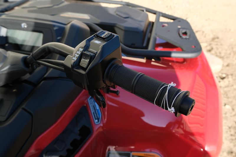 NEW 2026 CAN-AM OUTLANDER DPS 700 Image 9