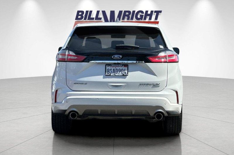Used 2020 Ford Edge TitaniumImage 4