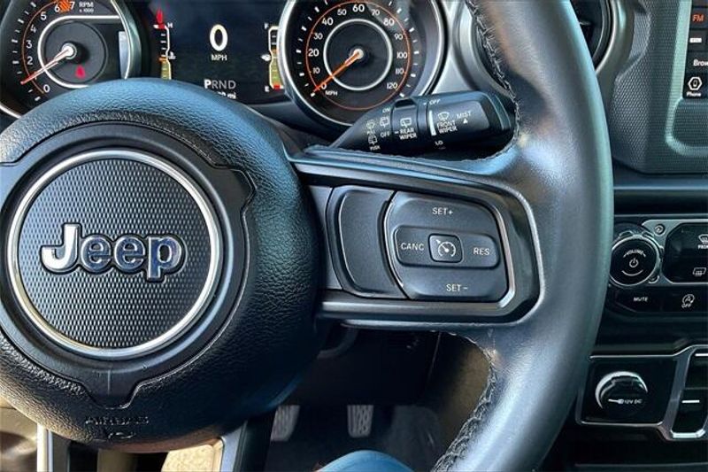 Used 2021 Jeep Wrangler Unlimited WillysImage 19