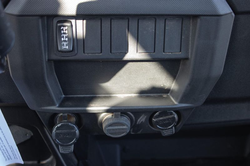 NEW 2026 POLARIS RANGER CREW 1000 PREMIUM Image 25
